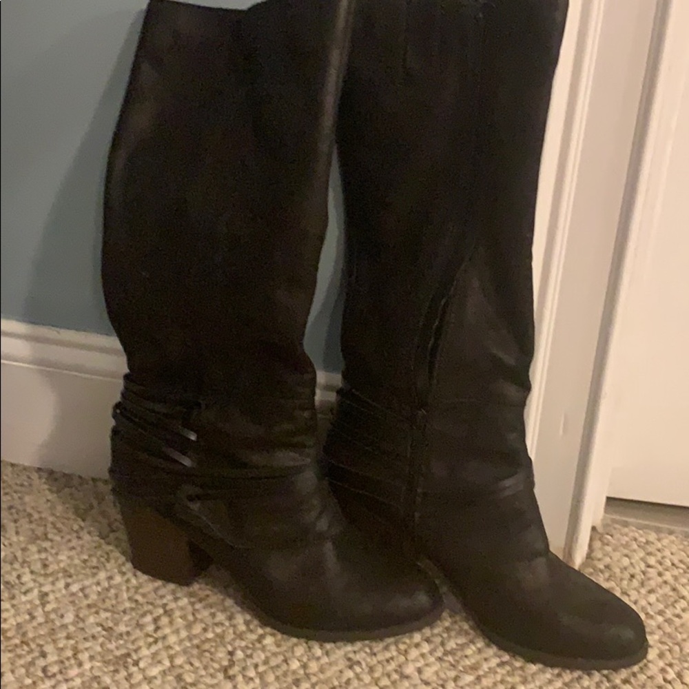Tall boots size 10 Lexie by Fergalicious. NWOT